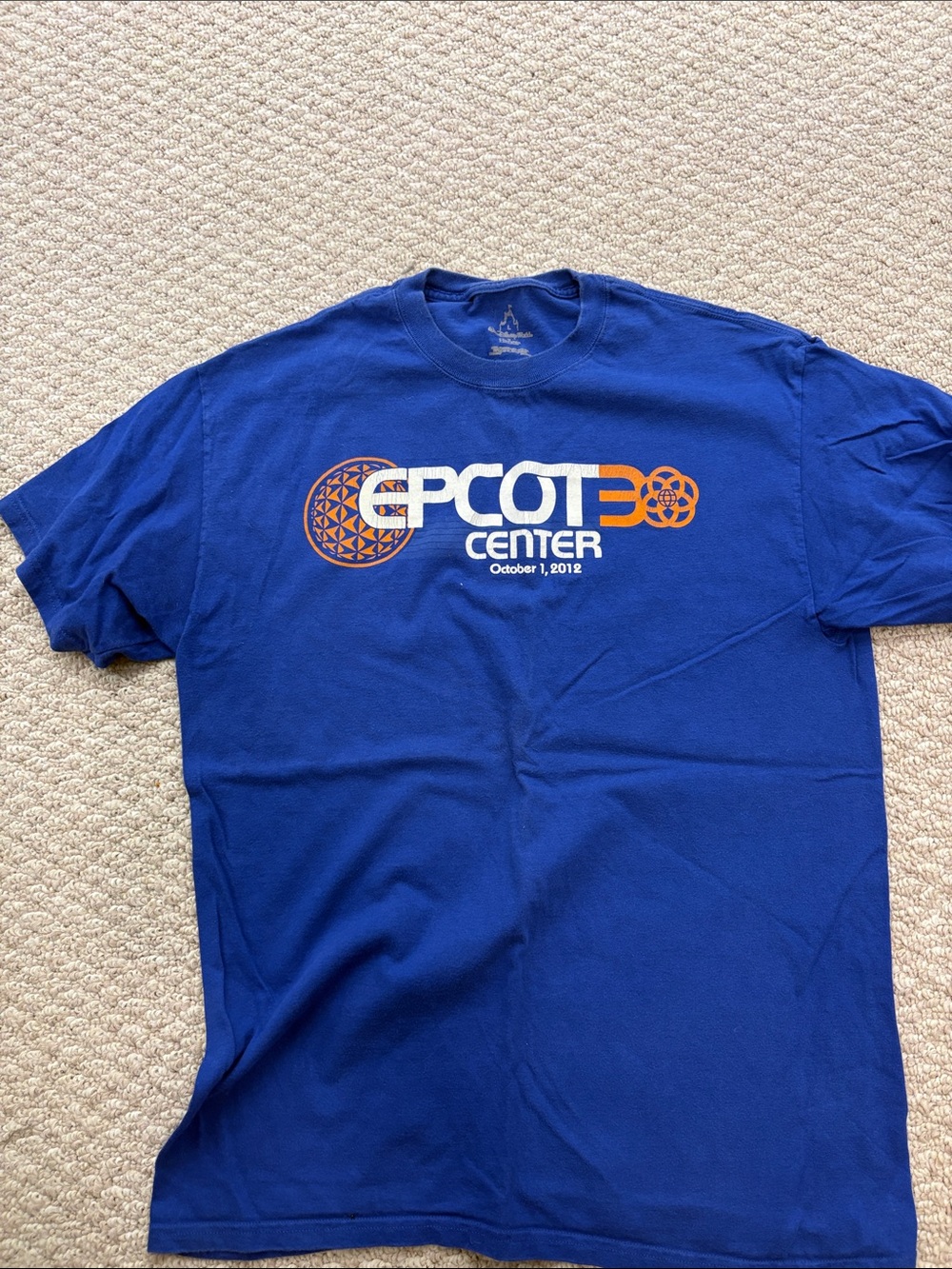 Walt Disney World WDW EPCOT 30 Center Blue Graphic Men’s T‑Shirt